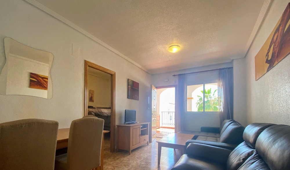 La Cinuelica R14, 1st flr apt Overlook Pool L137 view 4