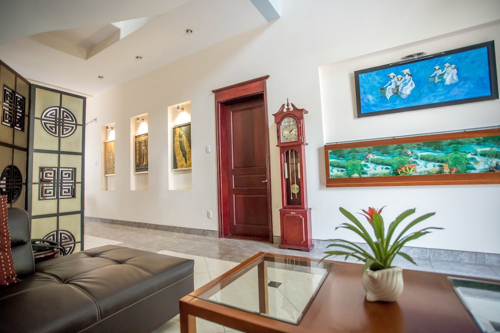 MH Villa
