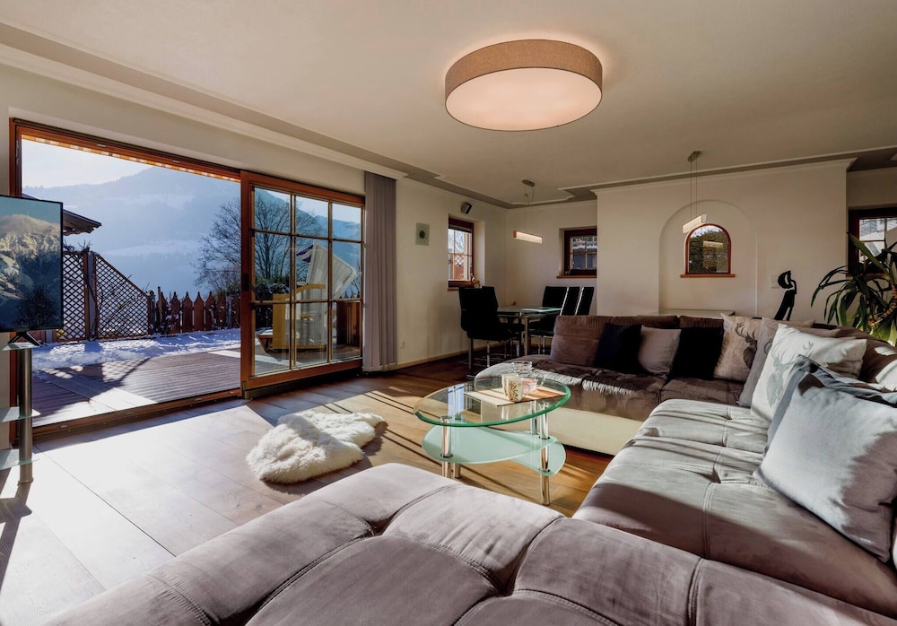 Luxury Chalet 330 m² Sauna, Jacuzzi & Mountain View
