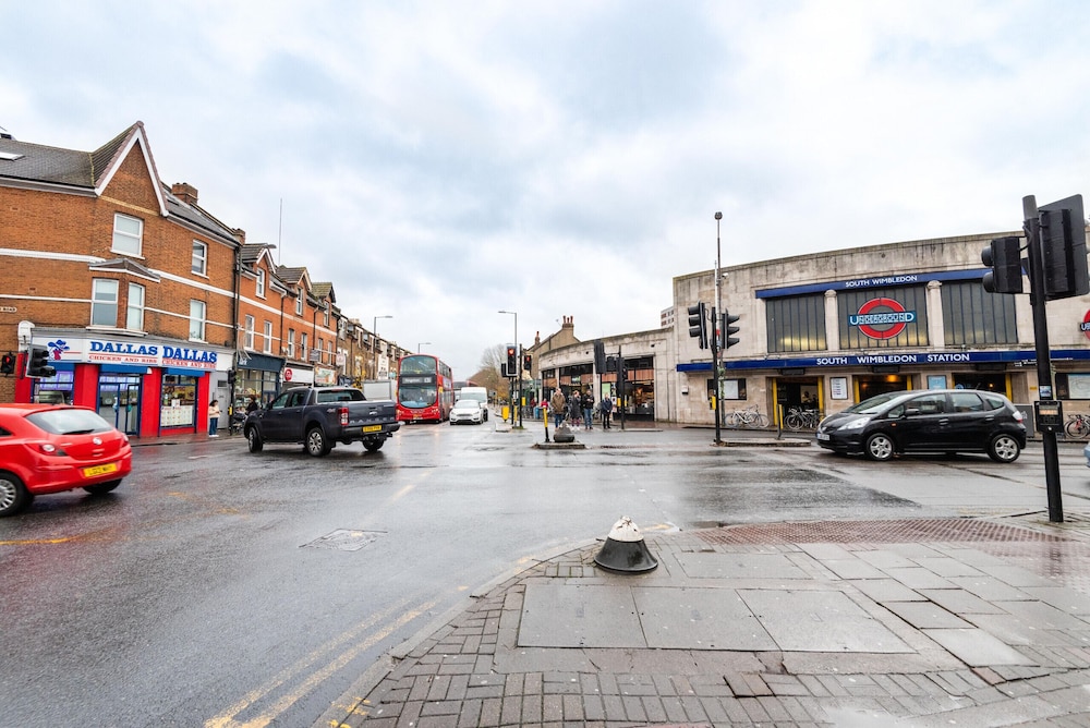 Charming Victorian Family Home in Wimbledon