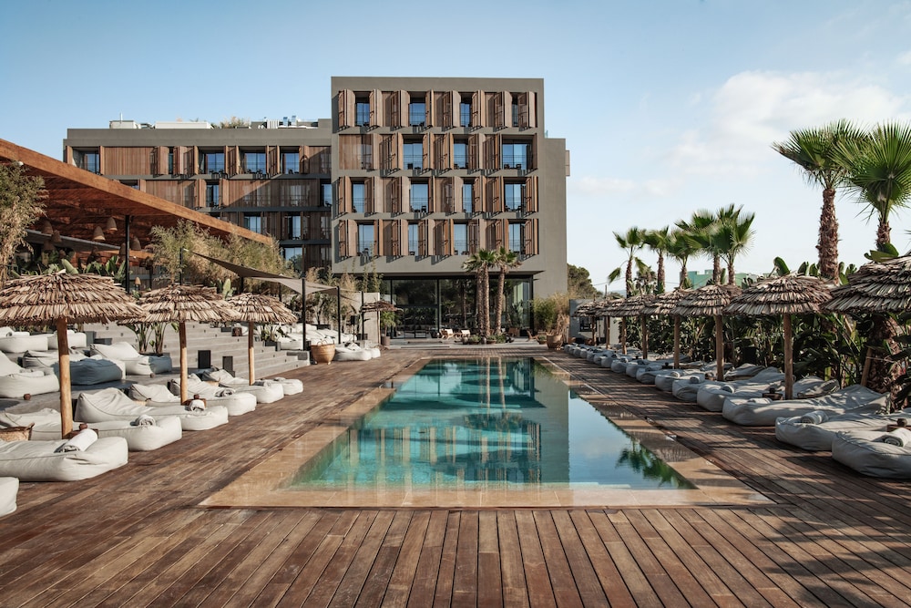 Hotel OKU Ibiza - Image 1