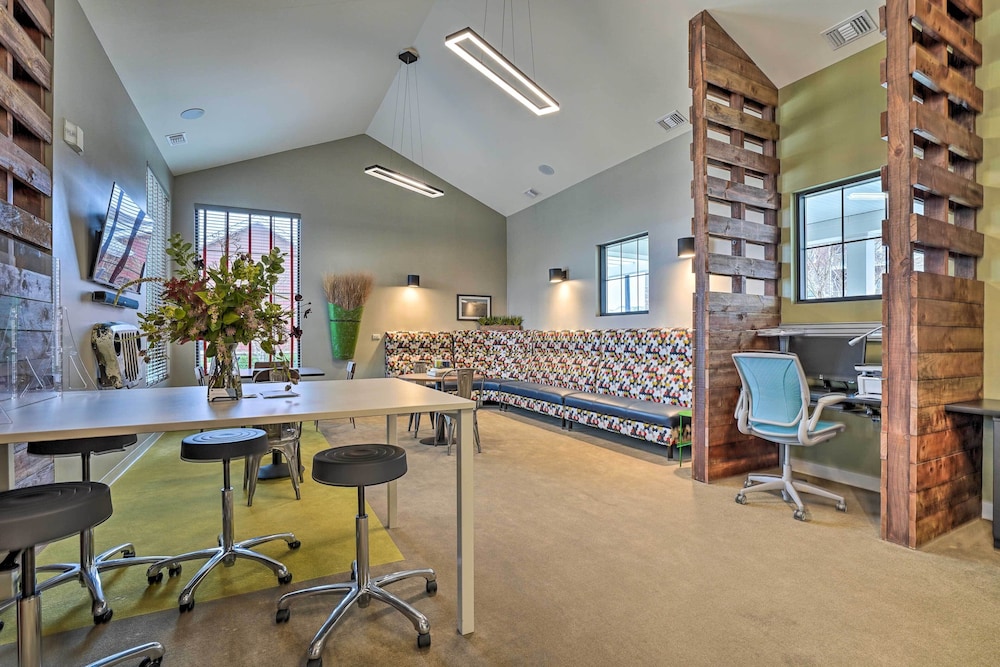 meeting & event spaces