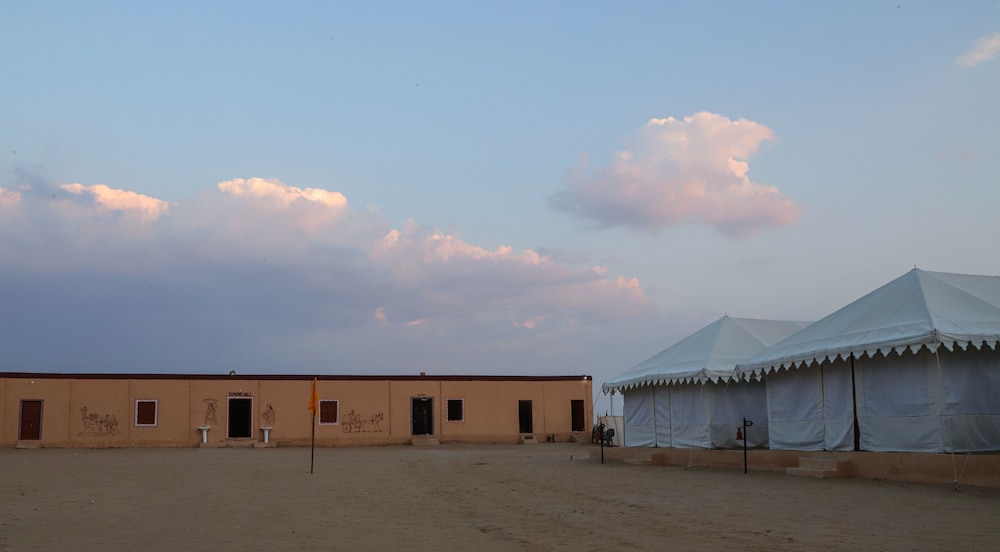 Shiv Tara Desert Camp