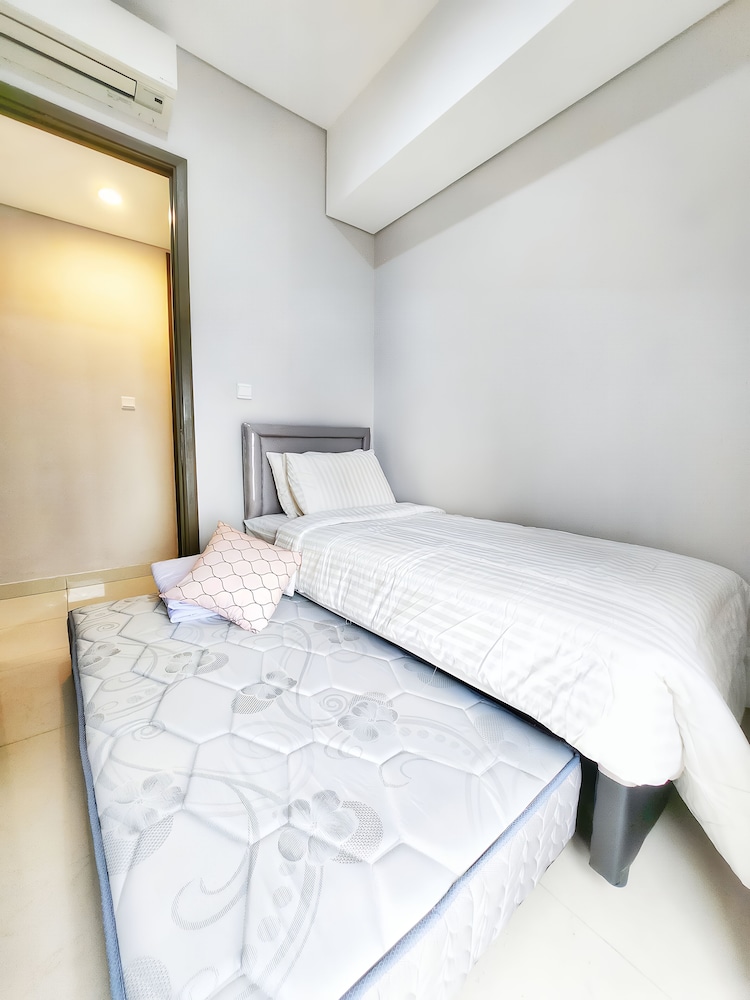 Staysanliving - Taman Anggrek Residence