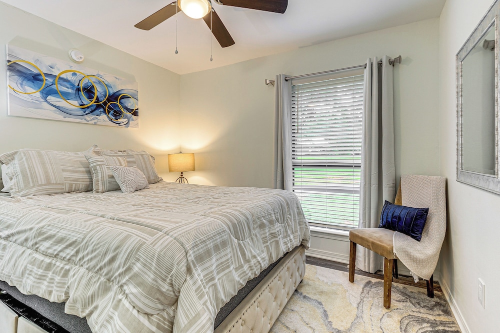 2 Mi to Bay + Beaches: Home w/ Gazebo in Daphne