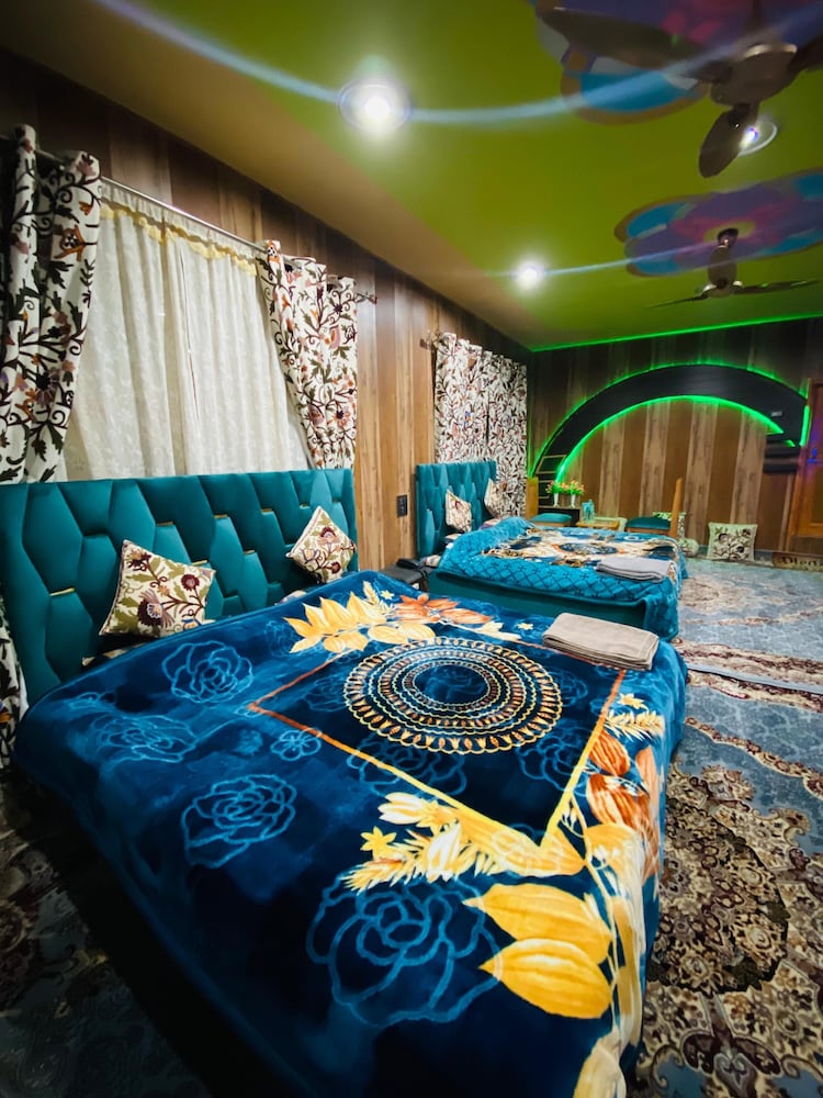 The Gulmarg Palace