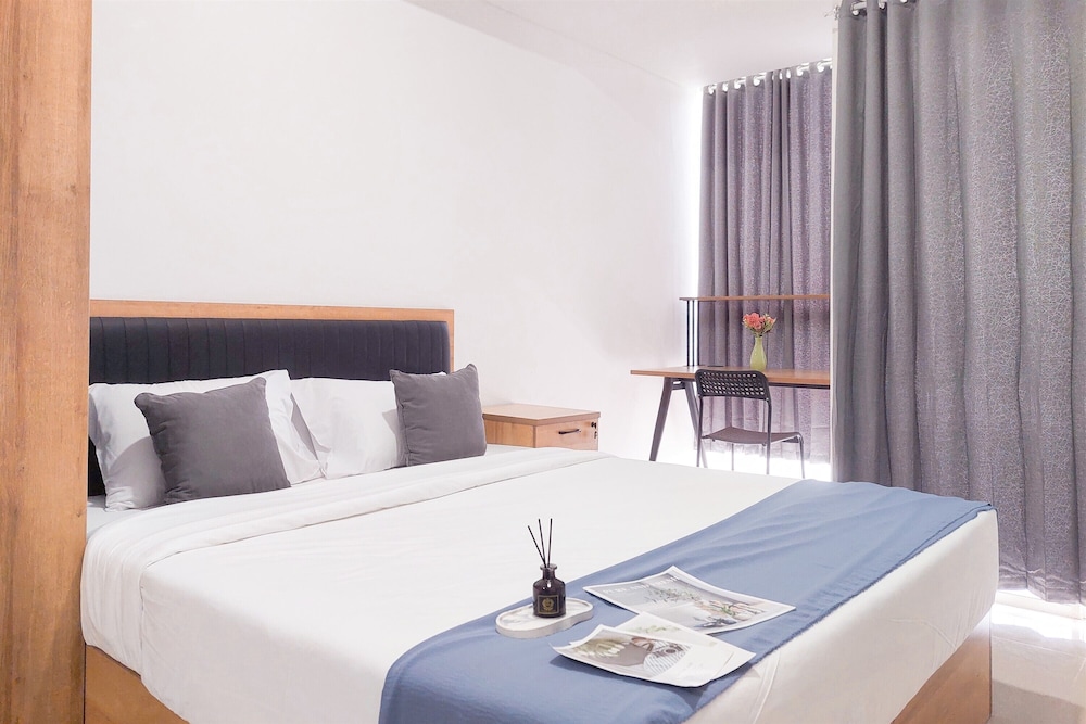 Comfortable And Elegant Studio At Pacific Garden Apartment
