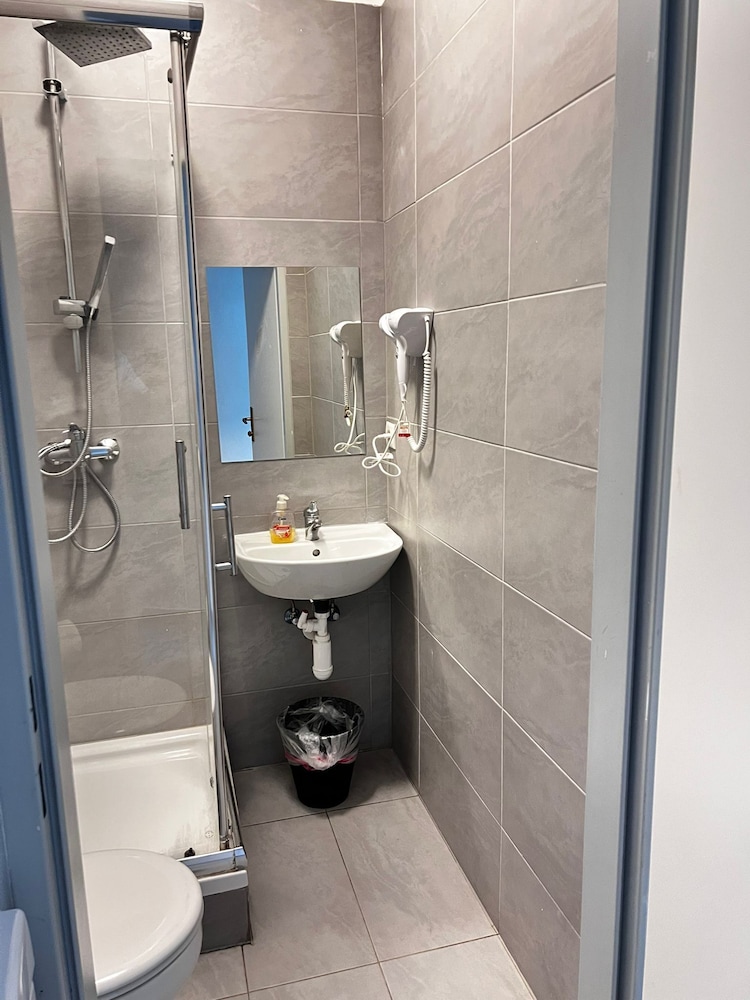 Cozy 2BR Apartment Near Meidling Station