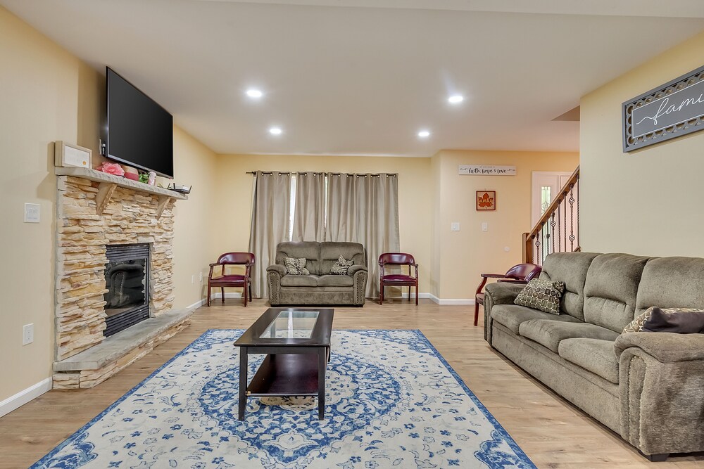 Holiday Home Near Lake and Pool view 4