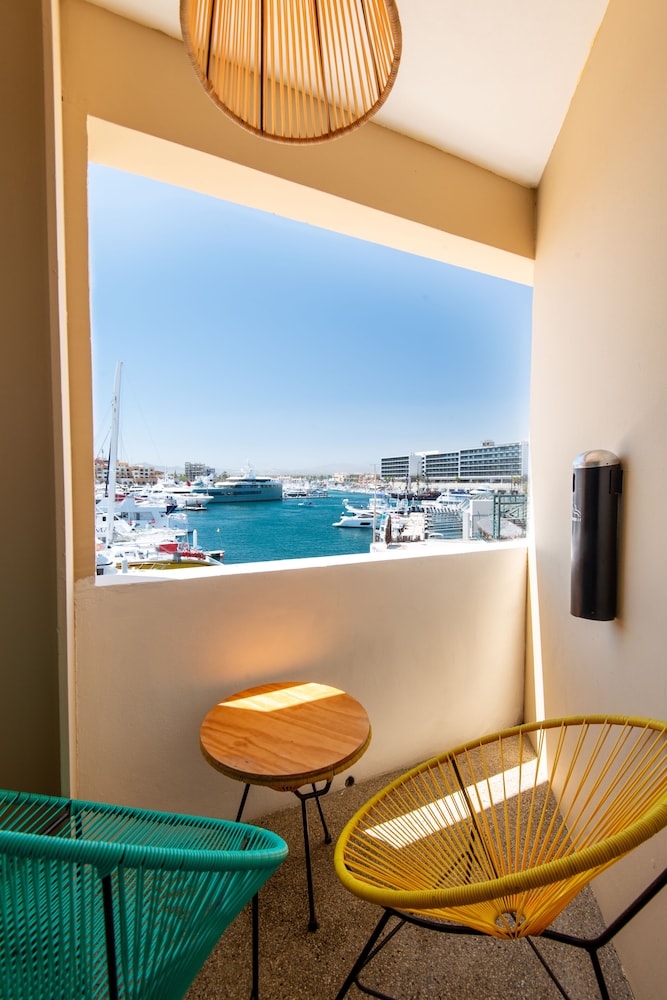 Mayan Monkey Los Cabos | Social Hotel - Image 4
