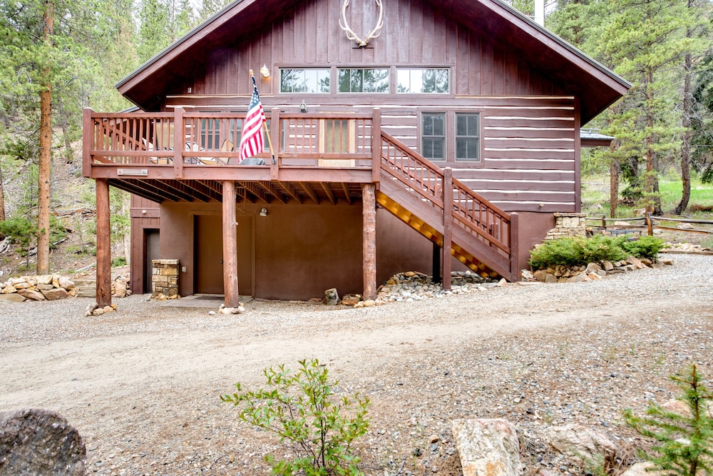 Hike, Bike, Raft: Colorado Home Near Crested Butte view 2