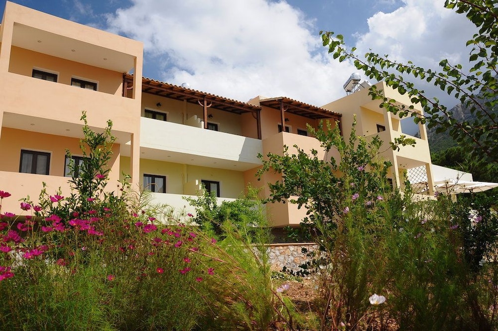 Miraluna Hotel
