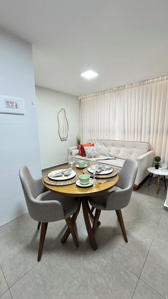 FLAT VIP SOLON MANAIRA
