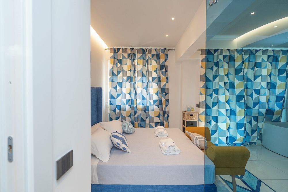 Maiori Suites