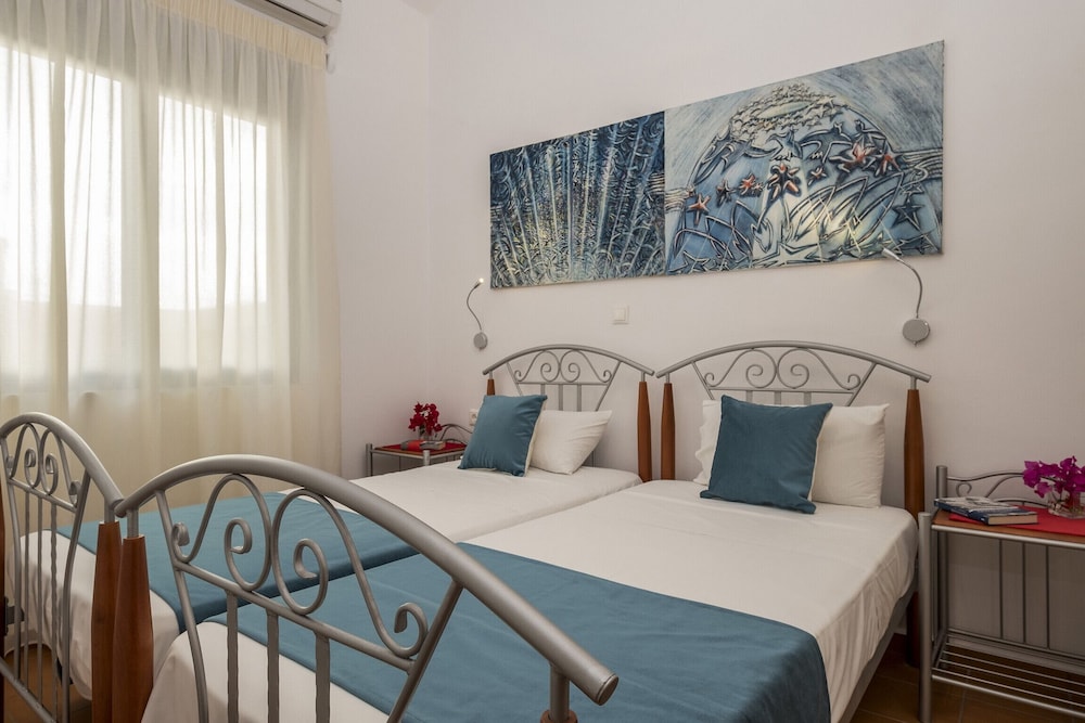Giannis Villa