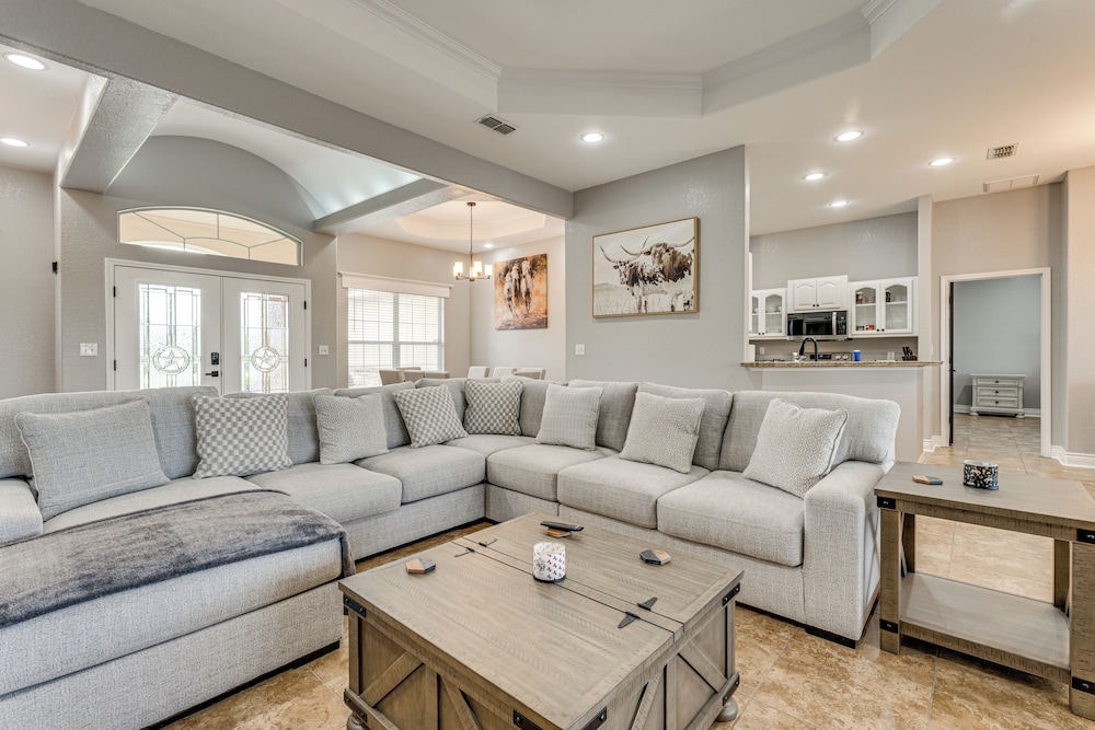 1 Mi From Lake: Pet-friendly Del Rio Gem