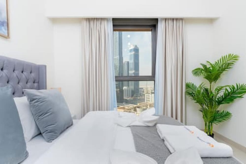 Posh 2BR at Downtown Dubai