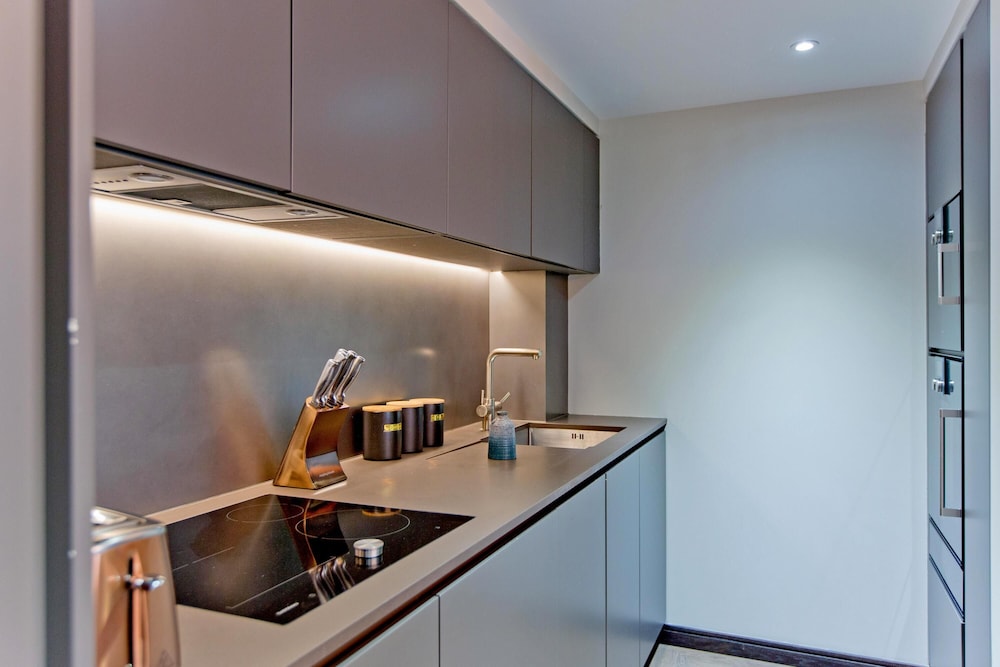 2-bed Superior Apt 415