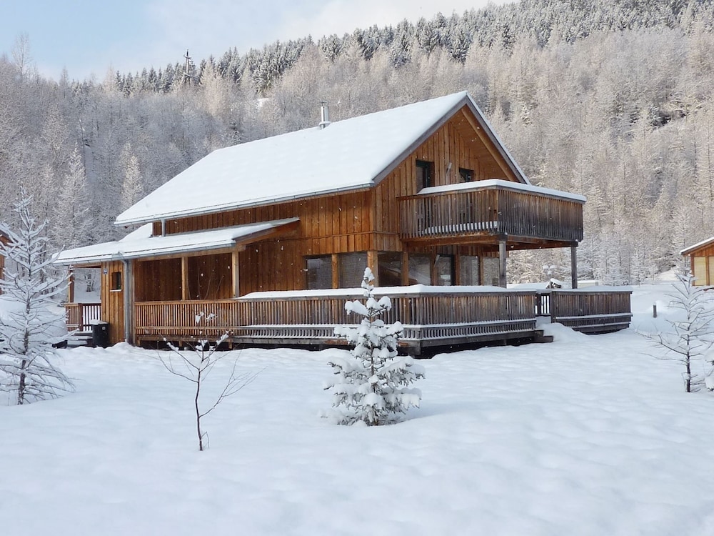 Inviting Chalet With Terrace