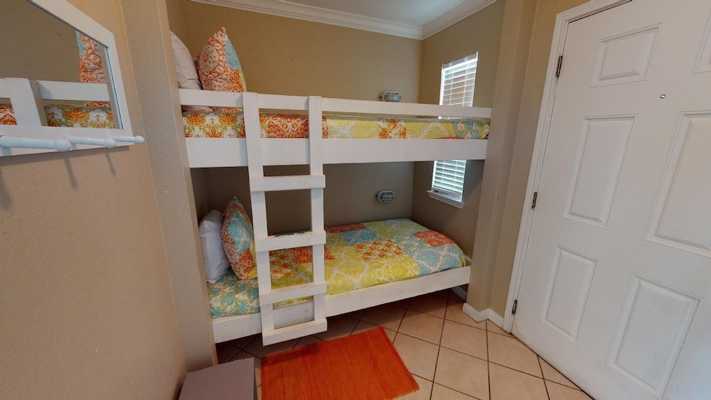 Seascape 1308 2 Bedroom Condo by RedAwning