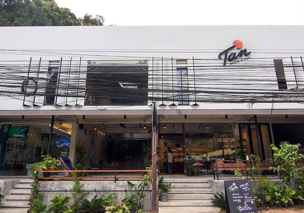 TAN Hostel x Cafe - Adults Only
