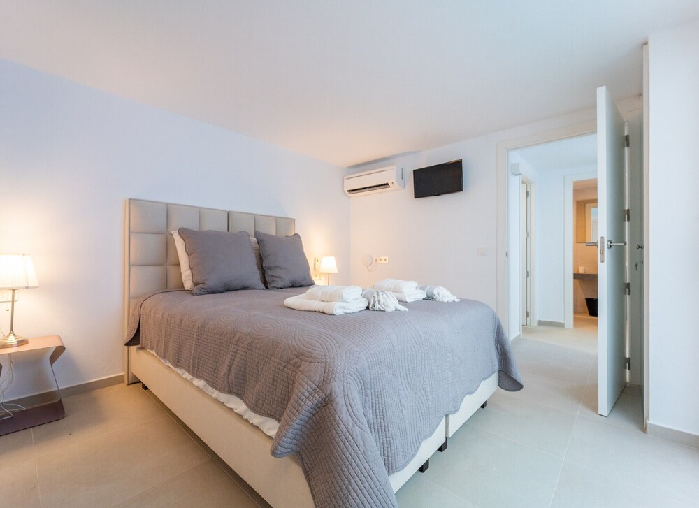 Villa Gaudina - Villa With Private Pool. Free Wifi