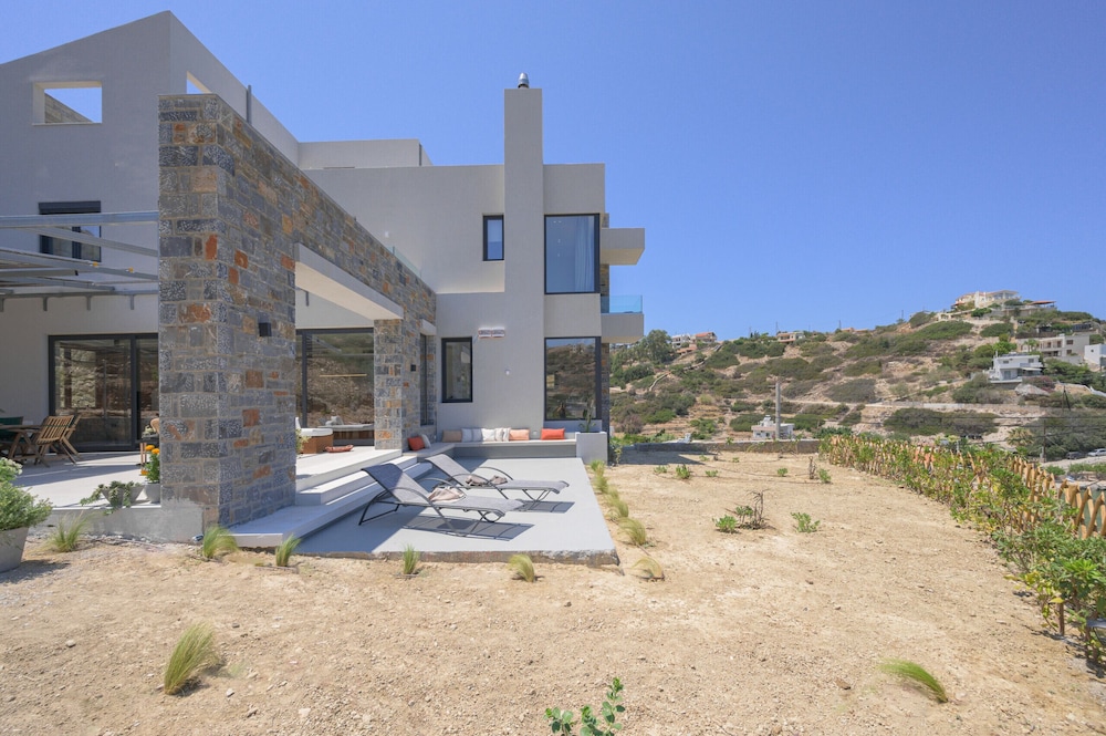 Theasea Luxury Residence