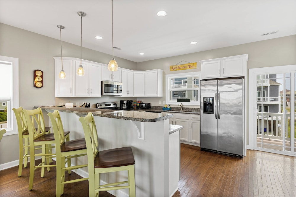 Palm Beach North by Topsail Realty