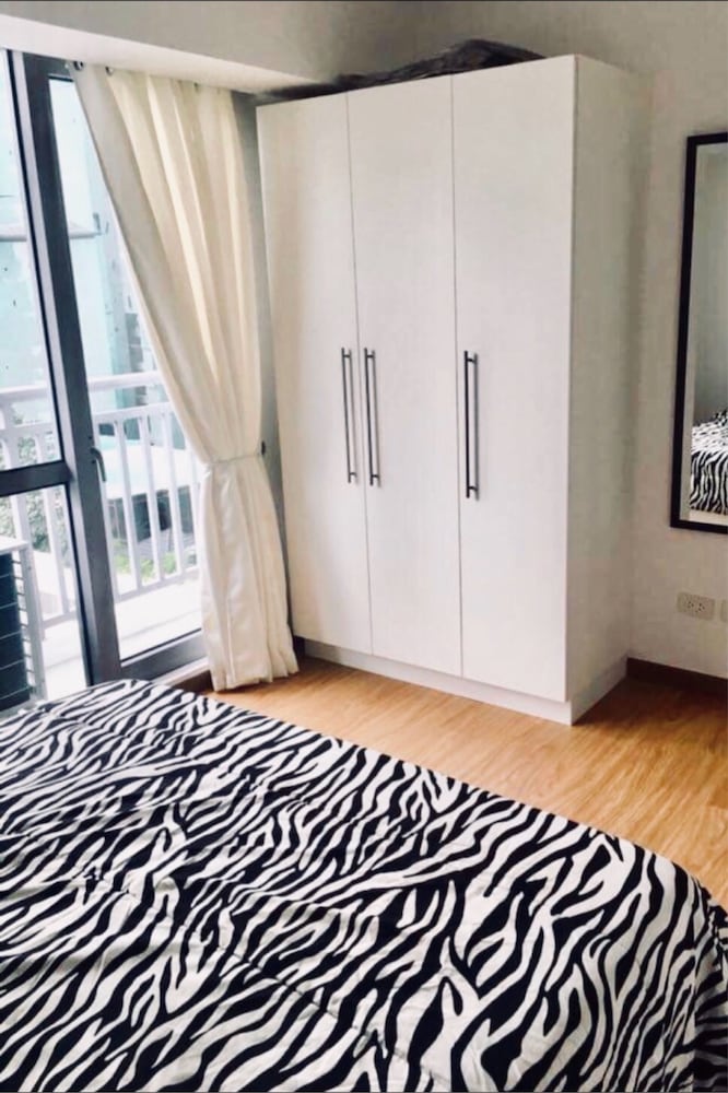 2 Bedroom Suite by Nezpril at Acqua Residence Manila
