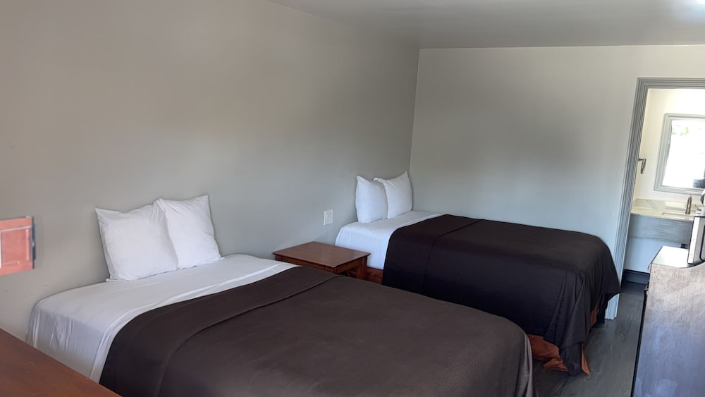 6 Rivers Motel Fortuna near Hwy 101