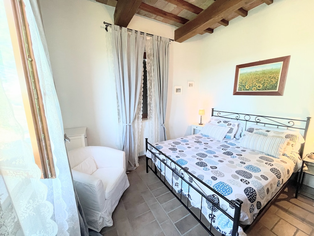 Detached Villa With Games Room, Pool, and Panoramic Views in San Damiano