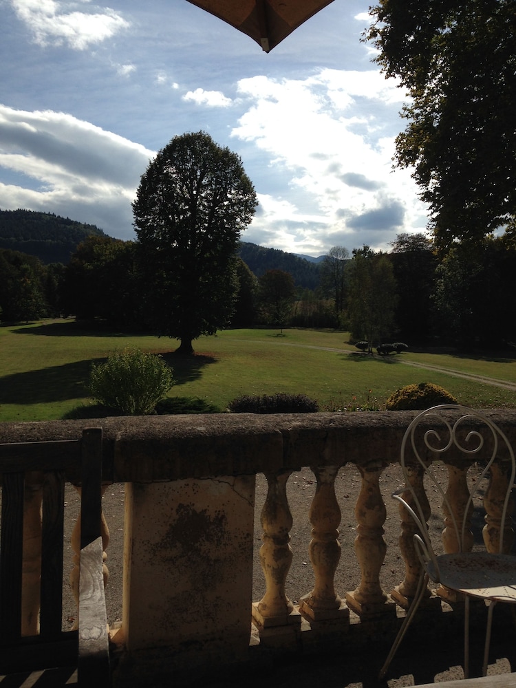 Chateau du Val Larbont