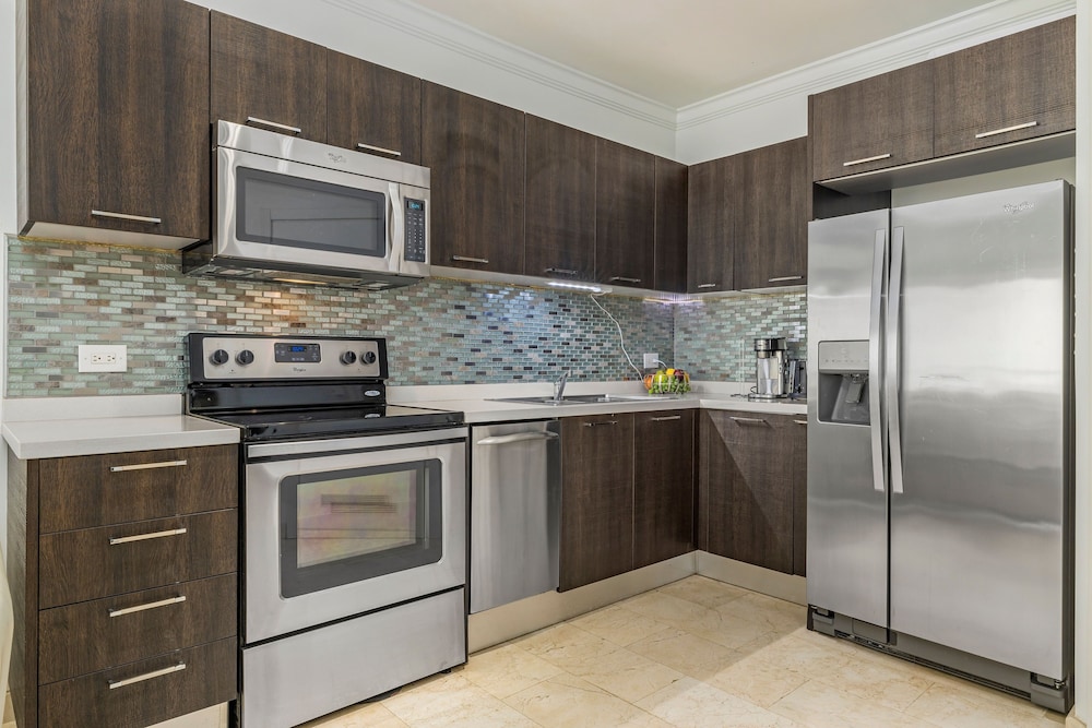 Palm Aruba Condos