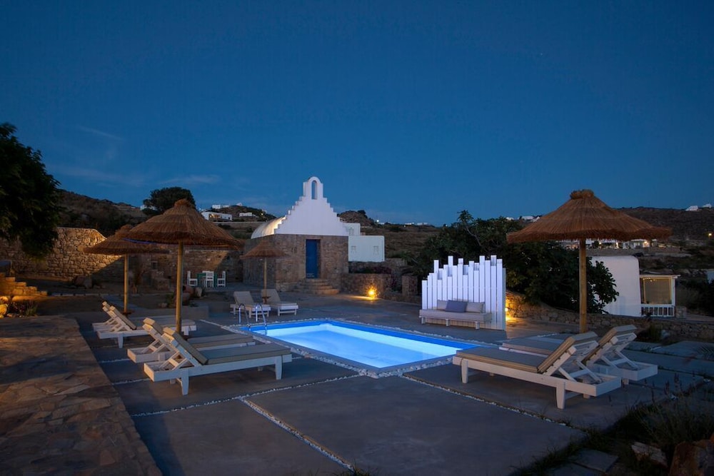 Amperian Mykonos Suites & Villas