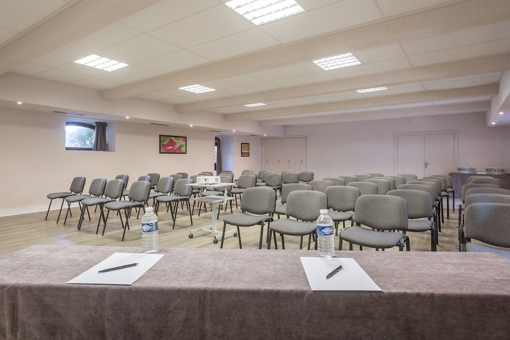 meeting & event spaces