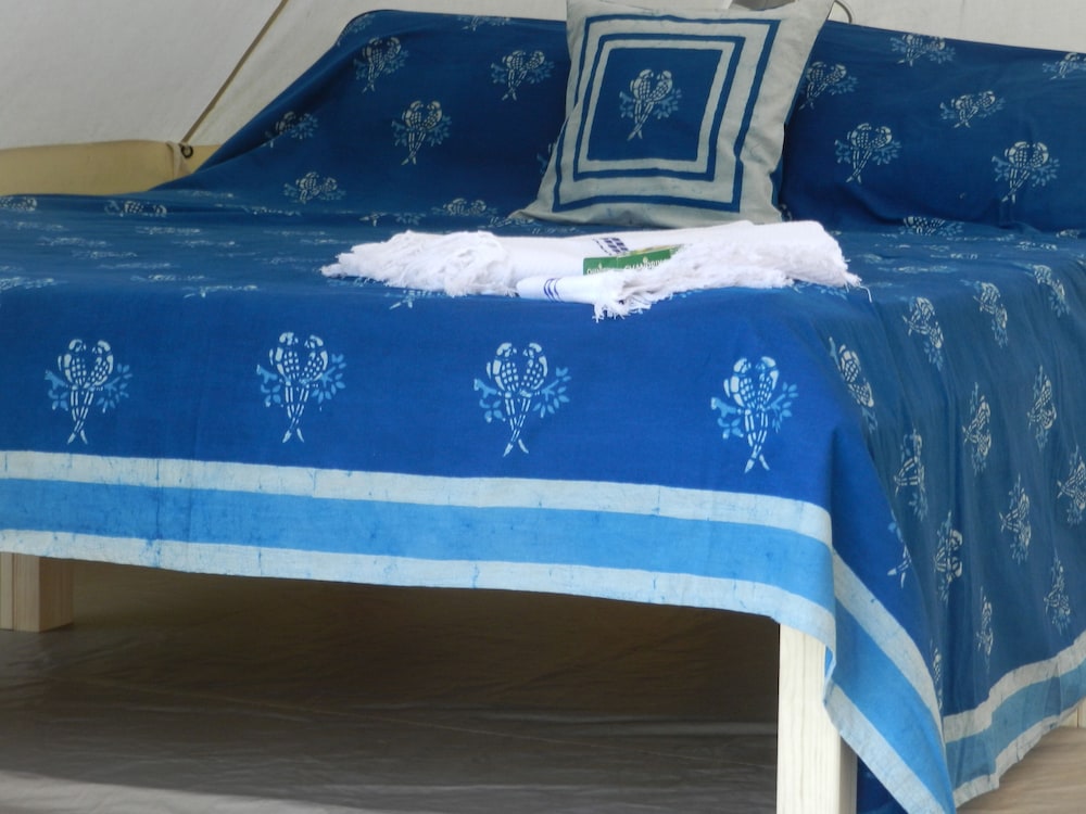 Cosy 5m Bell Tent Glamping in Rural Herefordshire view 4
