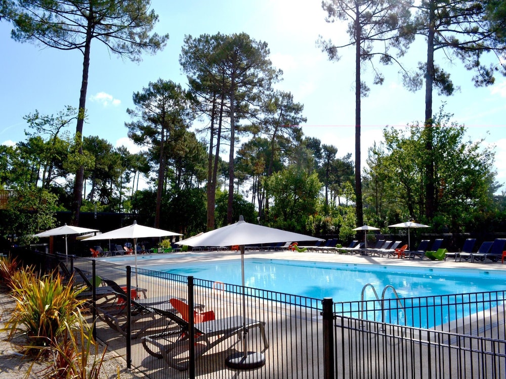 Apartment in Claouey Near Bassin D'arcachon
