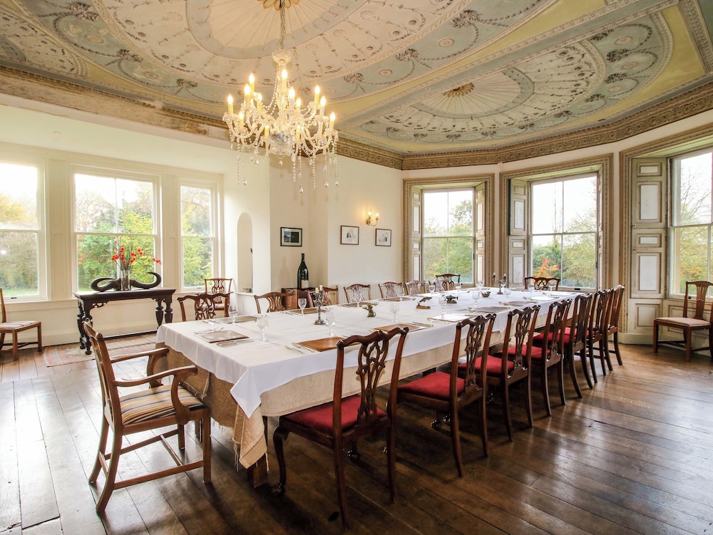 Caynham Court