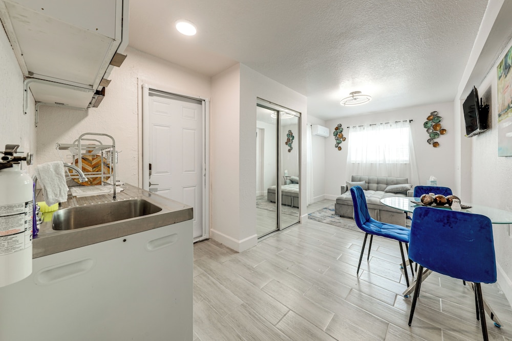 2 Mi to Hard Rock Stadium: Studio in Miami Gardens