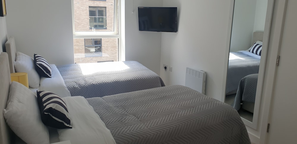 Quay Apartments Exchange Quay view 3