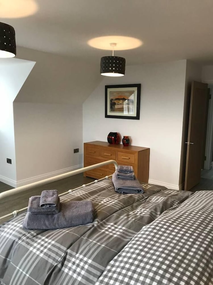 High Specification Coach House, Ebford view 3