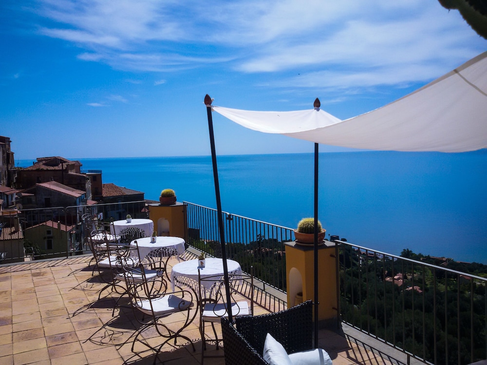Marulivo Hotel