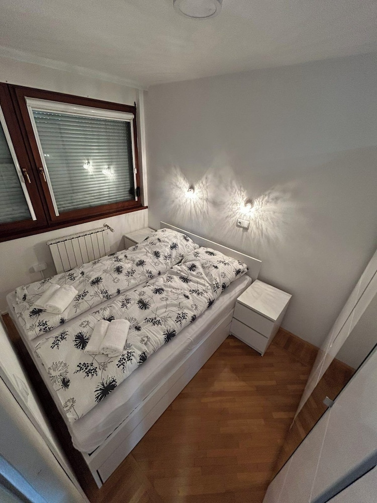 Chengic Villa Comfort - Modern 2-Bedroom