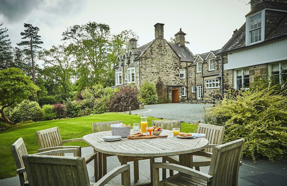 Tan Llan