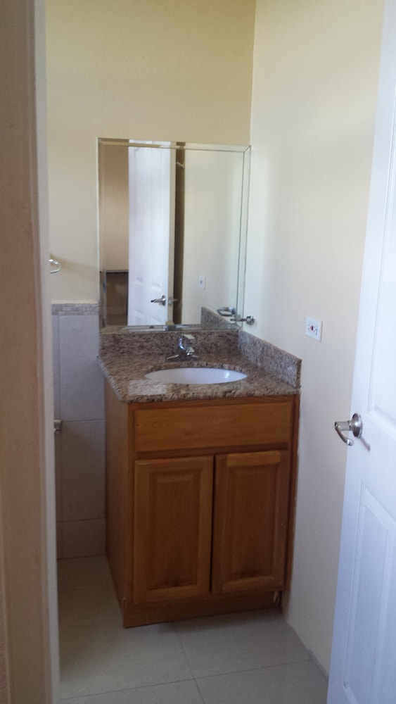 Kingston Paradise Place Rooms