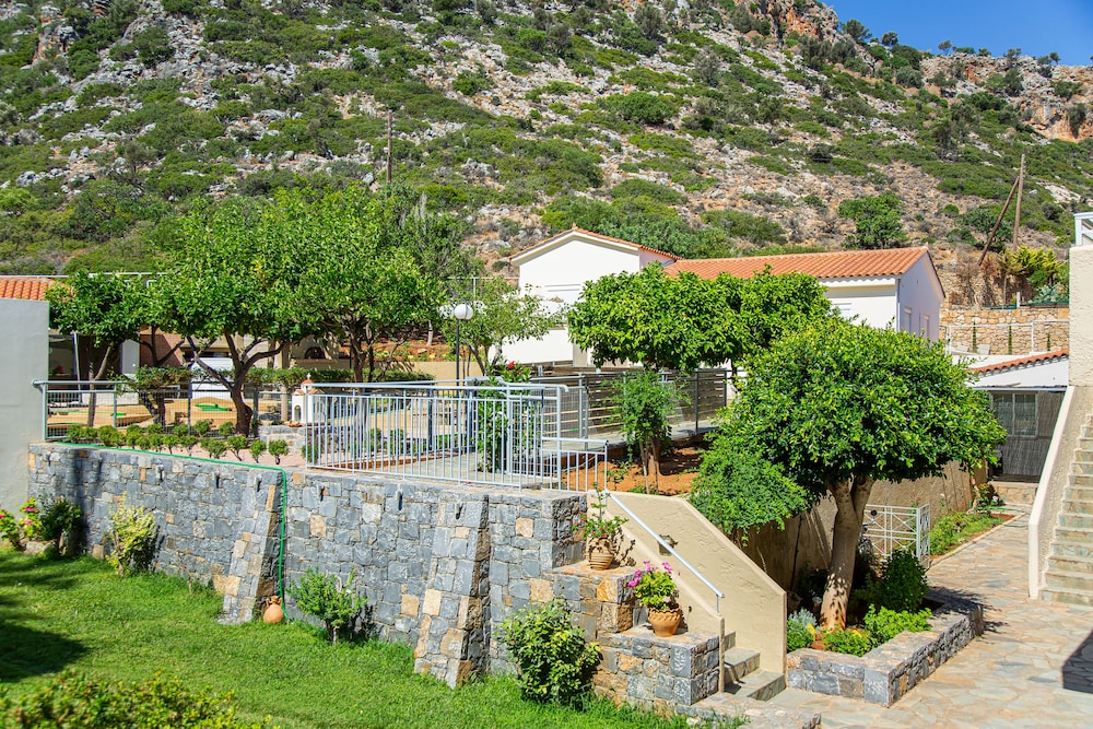 Hotel Villa Mare Monte - Image 1