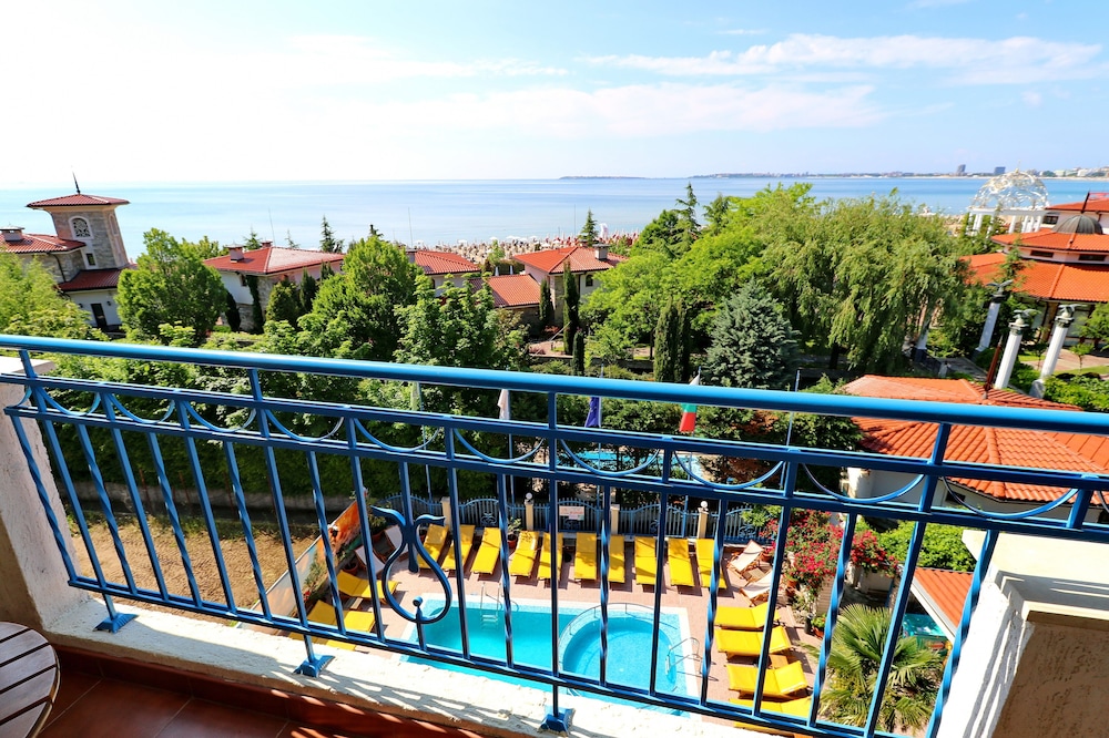Nessebar Vacations - Bora Bora - Property Image 1