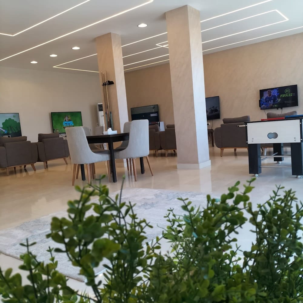 Grand Plaza Hotel