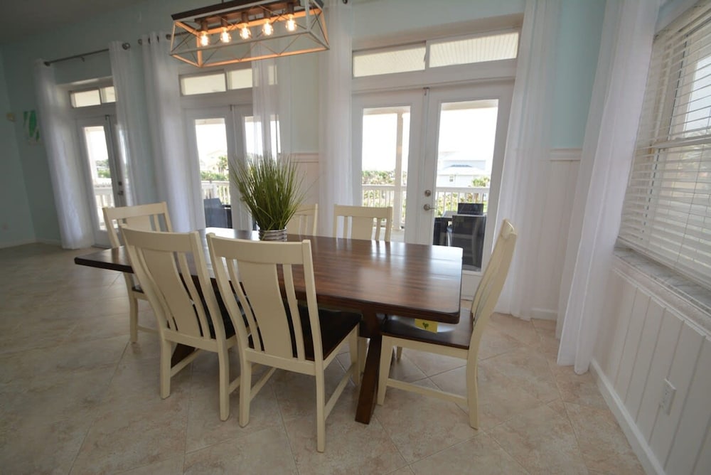Just Beachy A Luxury Retreat Sleeps 12 3 Levels With Elevator- Perfect for 1-3 Families