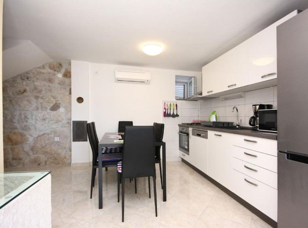 Holiday House Neda view 5